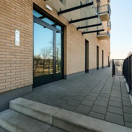 Blushline Wiktoryn Ac Balcony Apartment *