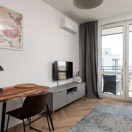 Blushline Wiktoryn Ac Balcony Appartamento Varsavia