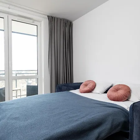 Blushline Wiktoryn Ac Balcony