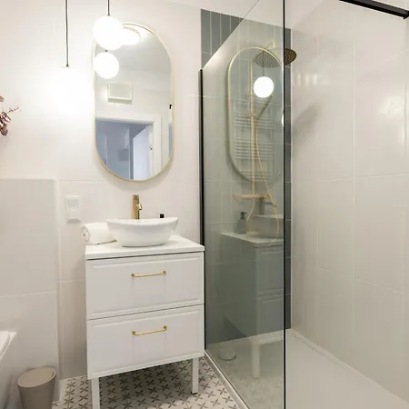 Blushline Wiktoryn Ac Balcony Appartamento Varsavia