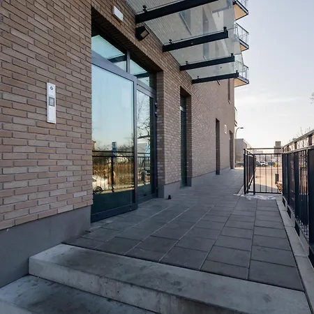 Blushline Wiktoryn Ac Balcony * Varsovia