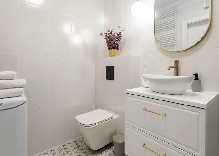 Blushline Wiktoryn Ac Balcony Appartement *