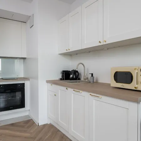 Apartment Blushline Wiktoryn Ac Balcony