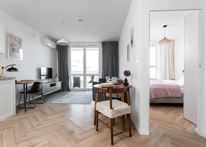 Blushline Wiktoryn Ac Balcony Warsaw