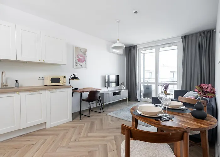 Apartment Blushline Wiktoryn Ac Balcony Warsaw